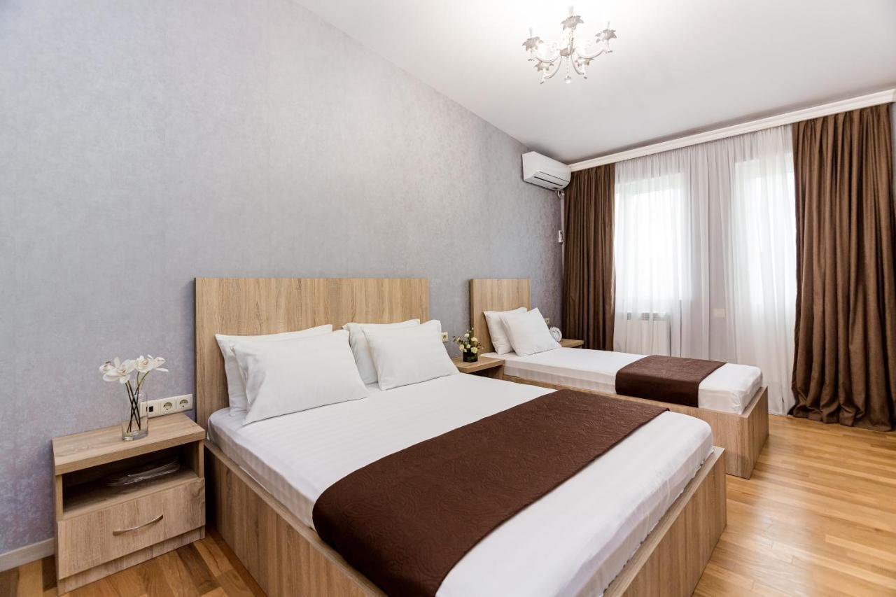 Dat Exx Apartments On Liberty Square Tbilisi Buitenkant foto